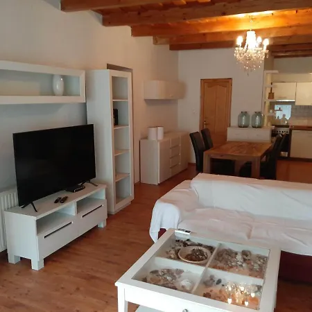 á.d. Poolgarden Apartman *