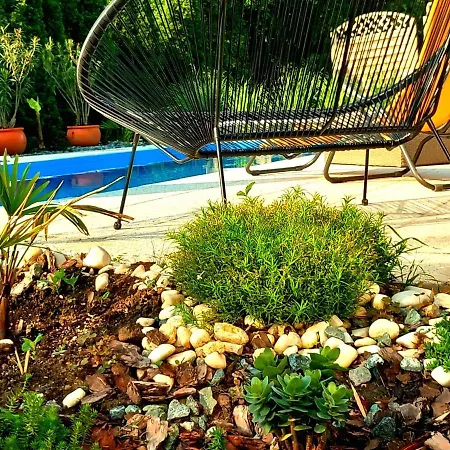 Poolgarden Nyaralo Apartamento Siófok