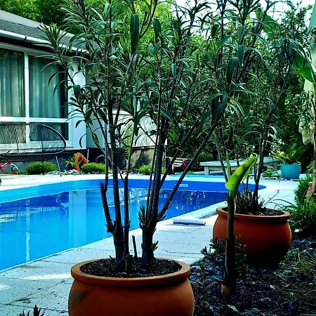 Poolgarden